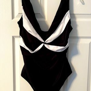 🩱Bathing Suit One Piece